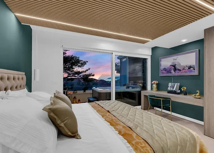 The Goldenhour Apartment